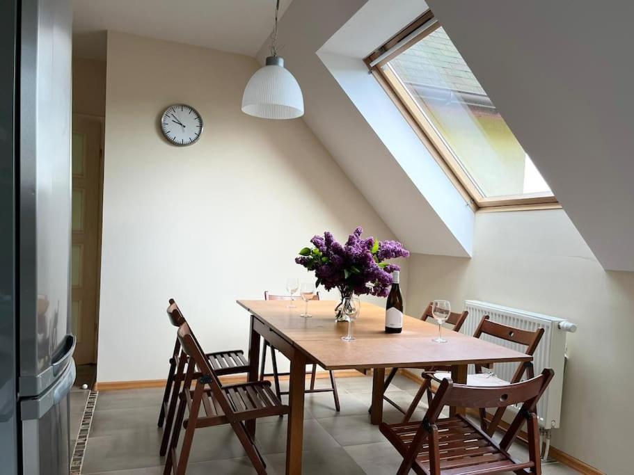 Apartament Hemingwaya 옐레니아구라 외부 사진