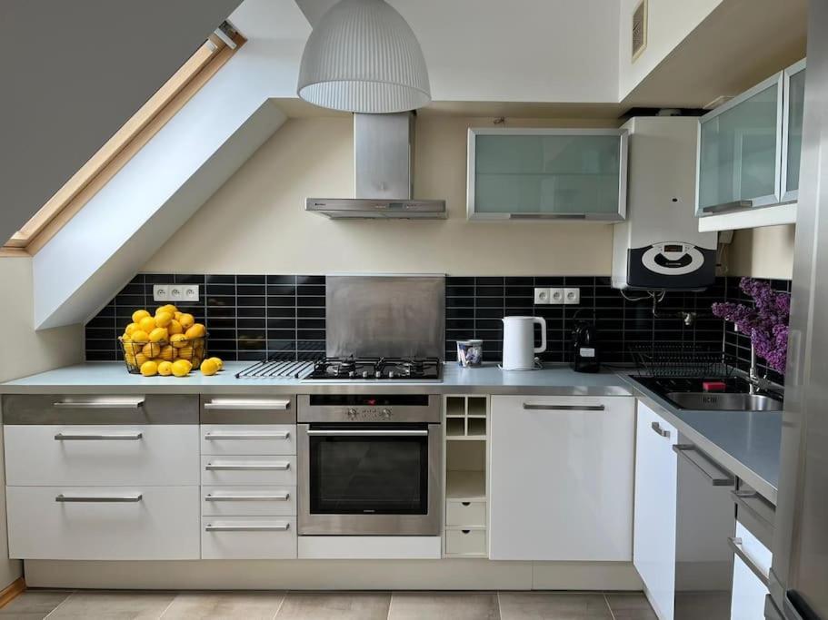 Apartament Hemingwaya 옐레니아구라 외부 사진